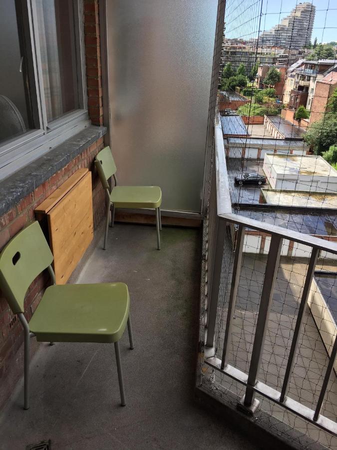 Apartment Sunny Studio In Brussels, With A Balcony View Of The Basil. *