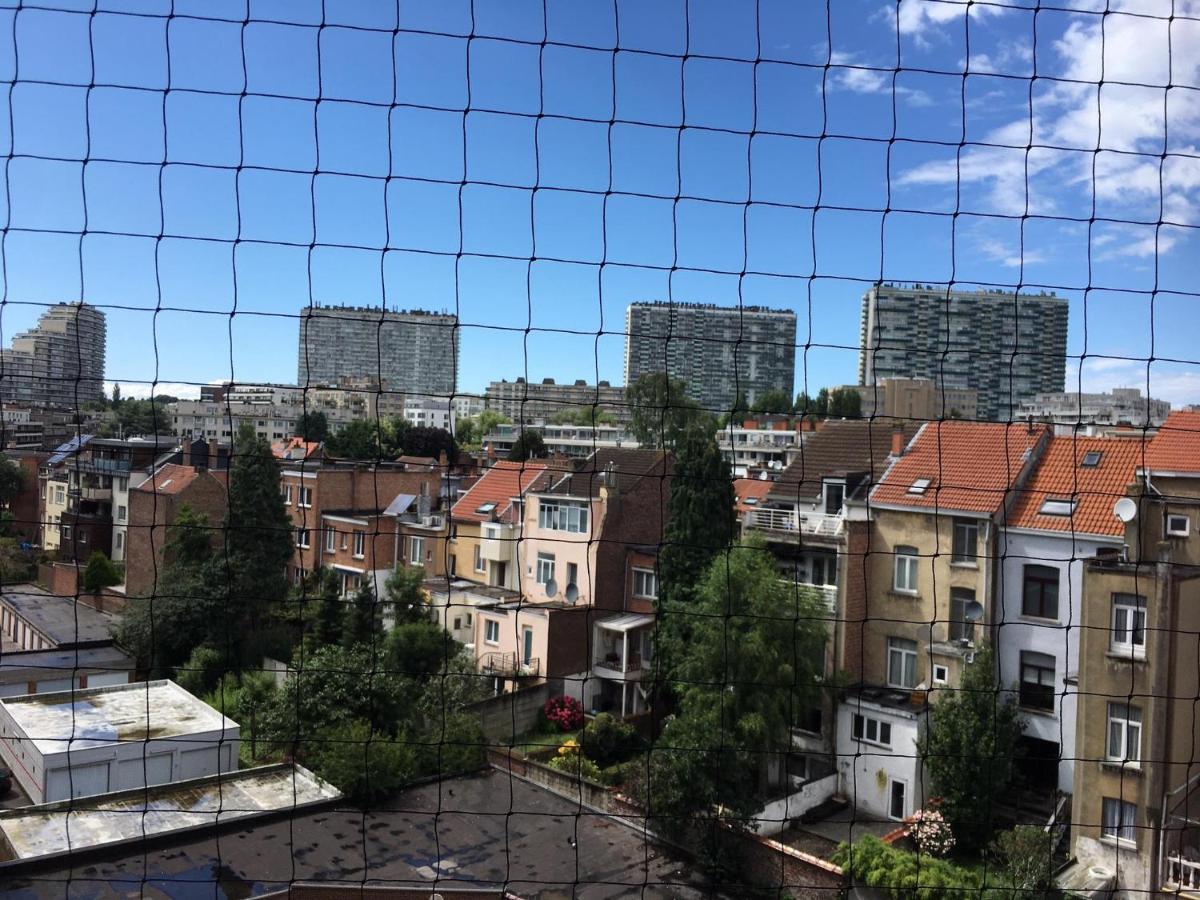 Apartment Sunny Studio In Brussels, With A Balcony View Of The Basil. Brussels